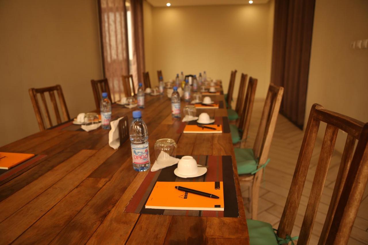 Au Bord De L'Eau Bamako Exterior foto