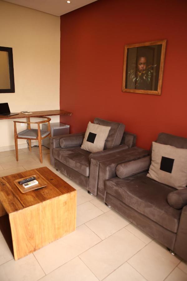 Au Bord De L'Eau Bamako Exterior foto